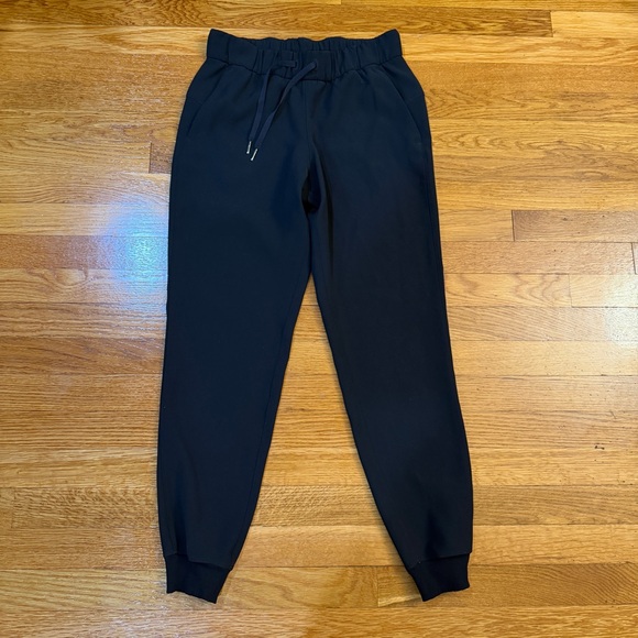 lululemon athletica Pants - Lululemon On The Fly Jogger Black - Size 4